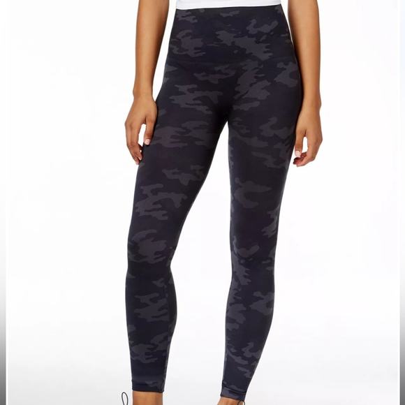 SPANX Look at Me Now High-Waisted Seamless Leggings - Black Camo - Picture 1 of 6